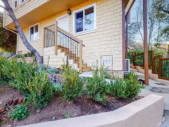 5th image of 8839 Lookout Mountain Ave