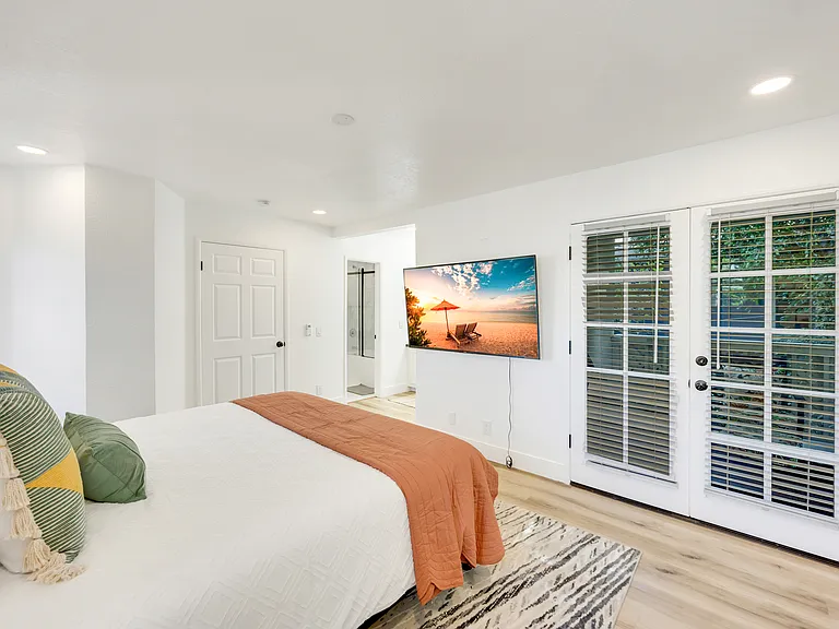 348 Molino Ave — Photo 23