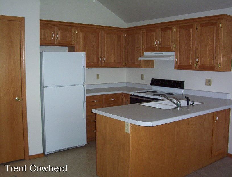 2nd image of 3408 W Montclair Ct