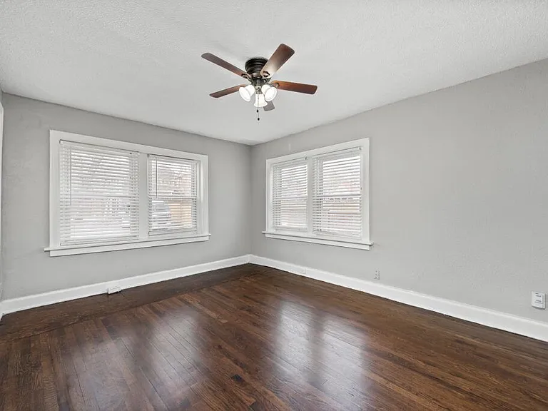 3022-3024 McGee St — Photo 10