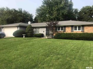 1809 Highwood Ave, Pekin, IL