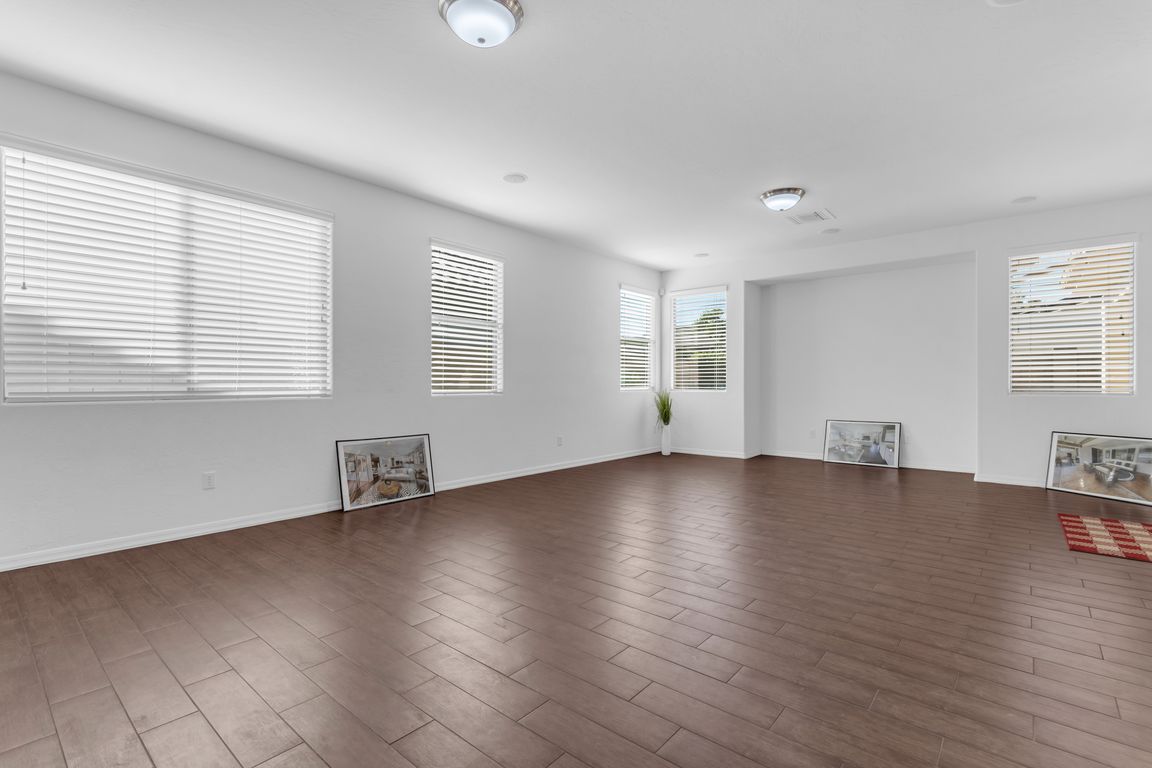 next background image