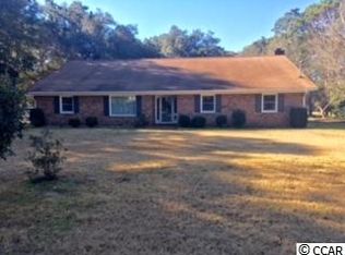357 Oleander Dr, Pawleys Island, SC 29585