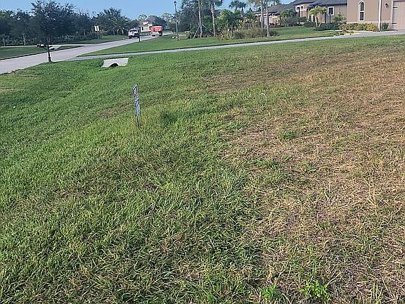 5th image of 4089 Gardenwood Cir