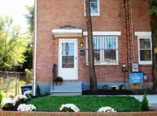 5533 B St SE, Washington, DC
