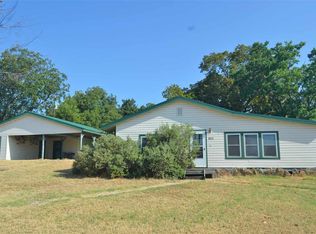 800 Lakeshore Loop, Tow, TX 78672