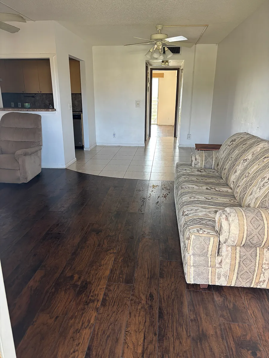 Building Photo - 143 Mansfield D #D
