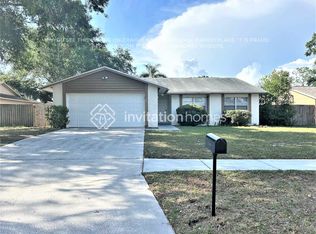 718 Climate Dr, Brandon, FL 33511
