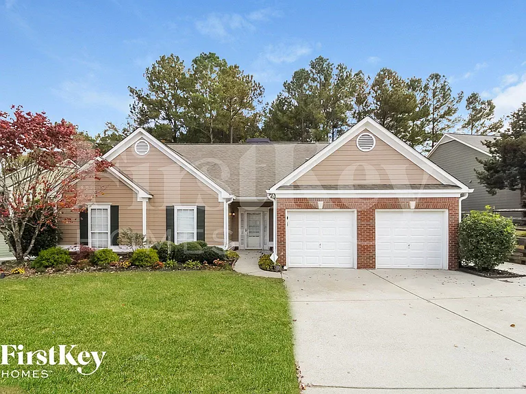 32 Soapstone Ln — Photo 1