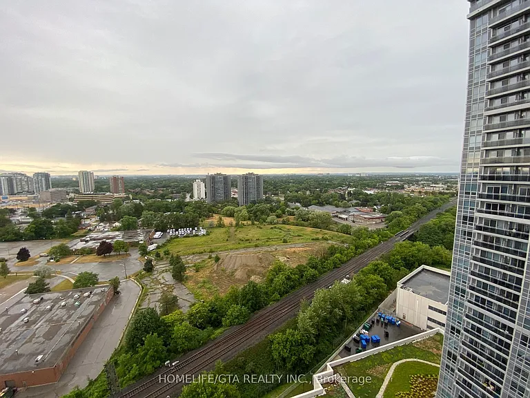 275 Village Green Sq #2120 — Photo 13