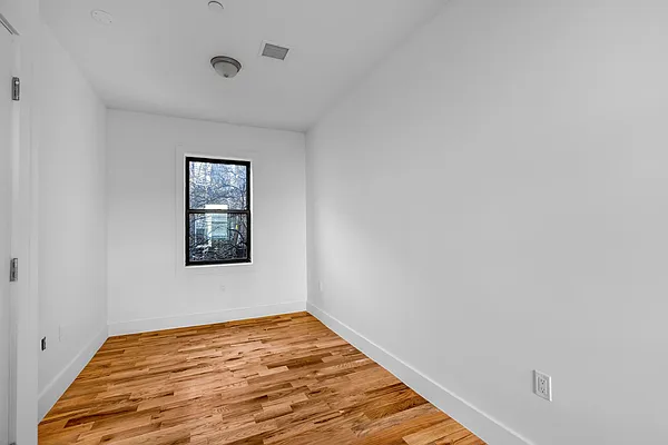 Rented by Corcoran | media 26