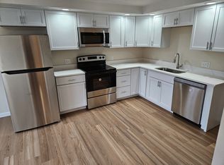 7 Chambers St #1, Worcester, MA 01606