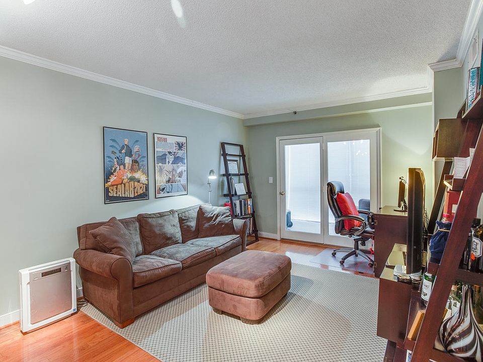 2nd image of 1051 N Taylor St ##1-505
