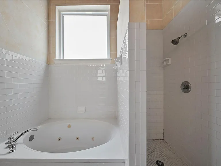 1514 Stanford St — Photo 26