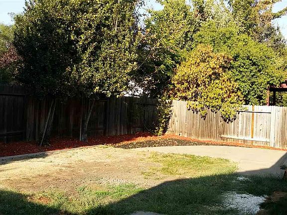 3rd image of 6505 Brockenhurst Dr