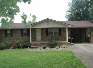 810 Meadowbrook Rd, Afton, TN 37616