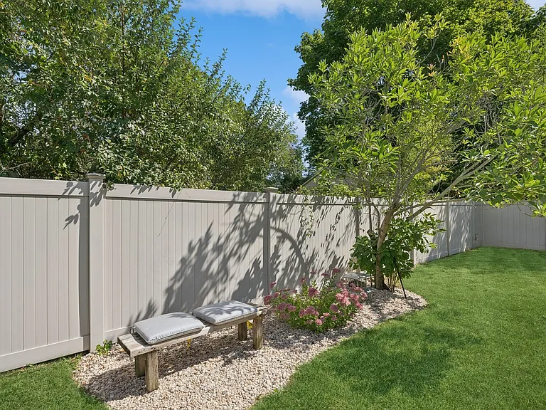 7 Linda Ln — Photo 35