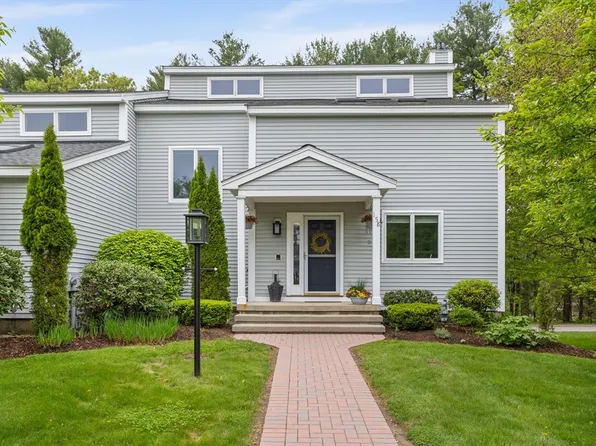 158 Westview Dr #158, Westford, MA 01886