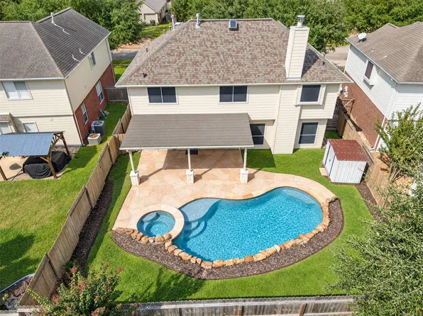 17626 W Copper Lakes Dr, Houston, TX 77095