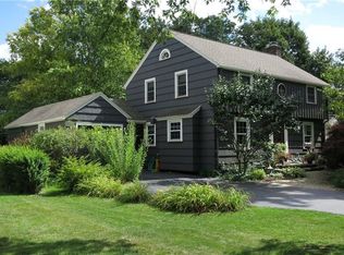 172 Willowbend Rd, Rochester, NY 14618