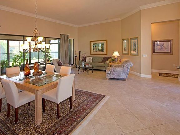 3rd image of 204 San Vicente Ln