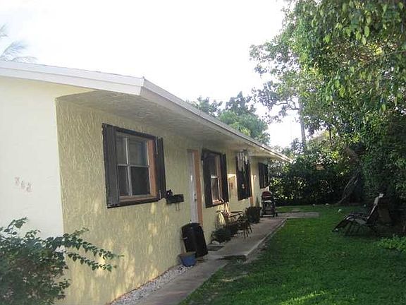 5th image of 808 NE 17th Ct