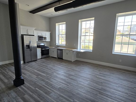 Kitchen and living arera