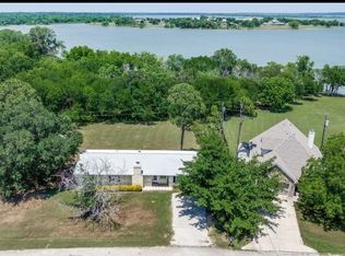 104 Cove Dr, Shady Shores, TX 76208