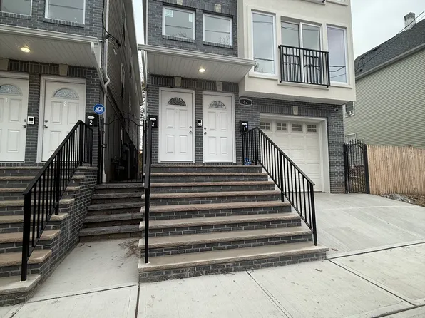 82 S Devine St Floor 1, Newark, NJ 07106