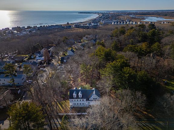 4th image of 156 N Shore Rd