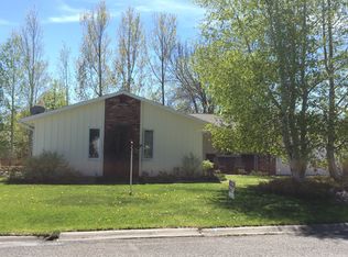 3232 Fairmeadow Dr, Billings, MT 59102