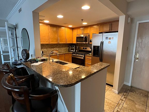 2nd image of 4808 Moorland Ln #Penthouse 1204