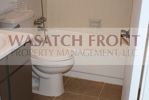 5th image of 6032 W Lodestone Ave