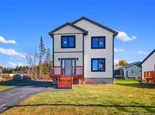 32 Attenborough Dr, Fredericton, NB E3A6E3