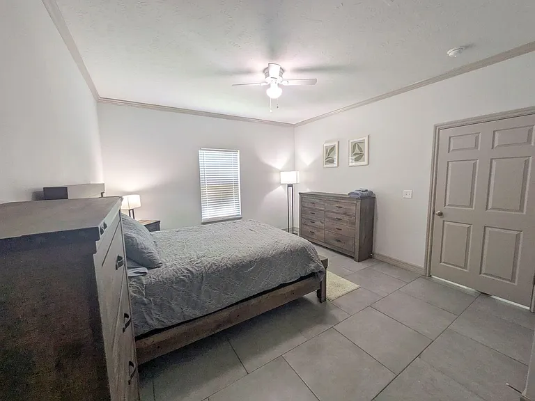 2925 Pecos St — Photo 15