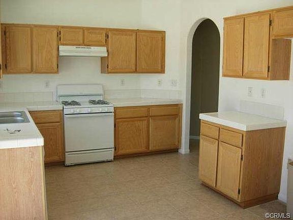 4th image of 12465 Kelsey St