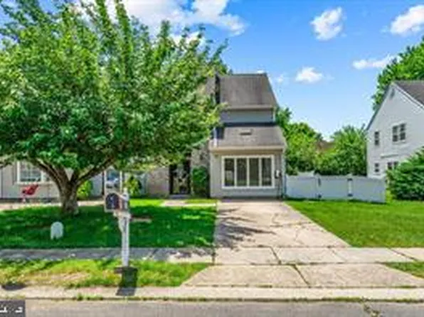 68 Franklin Dr, Voorhees, NJ 08043