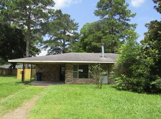 1017 N 8th St, Eunice, LA 70535