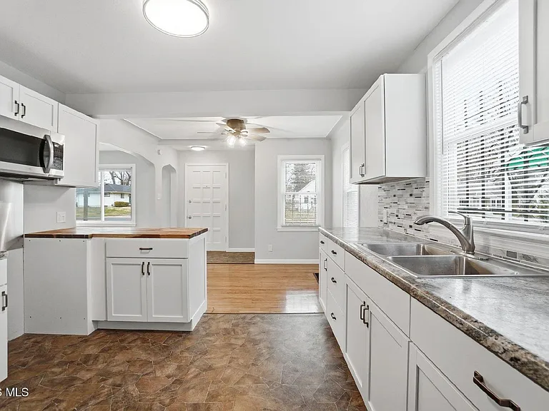 724 Brookley Blvd — Photo 10