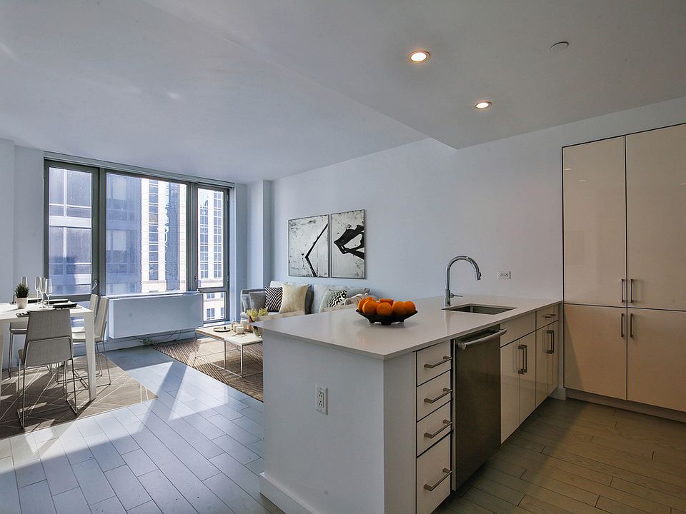 1st image of 3 W 36th St Penthouse 1A