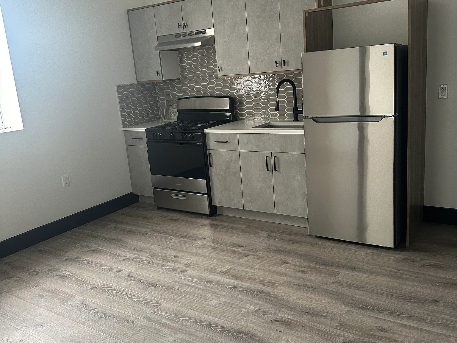 2 bed, $2,000 — Photo 1