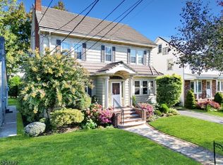 1009 Coolidge Rd, Elizabeth, NJ 07208