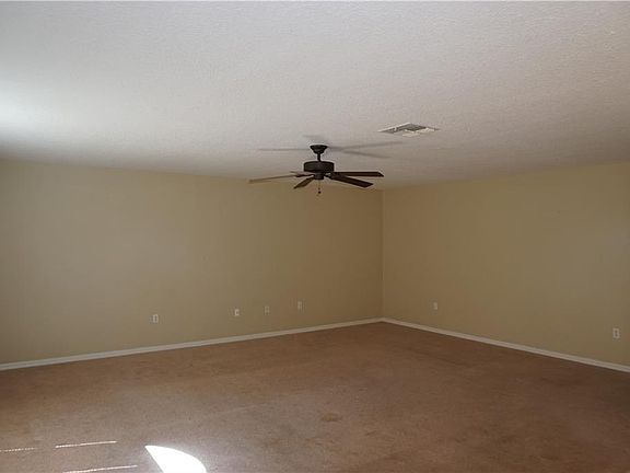 4th image of 1104 Union Ave