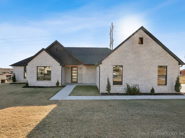 5500 Sagewood Ln, Sapulpa, OK 74066