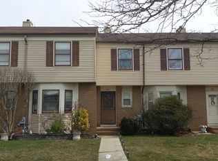 22 Daisy Ct, Sayreville, NJ 08872