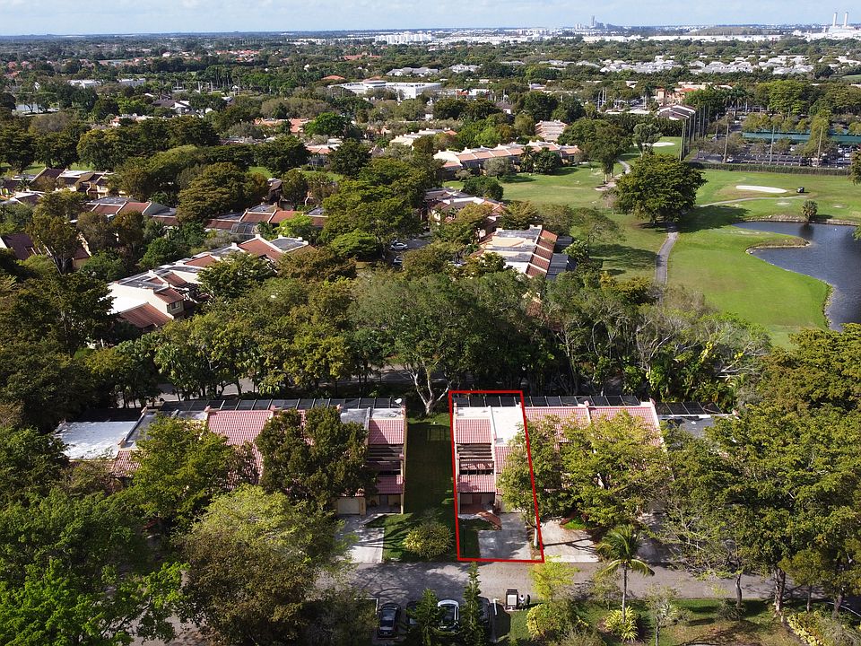 Lots of nature and green space!
