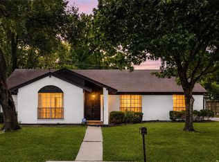 7231 Ridge Oak Dr, Houston, TX 77088