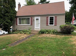 22 McElaney Dr, Niantic, CT 06357
