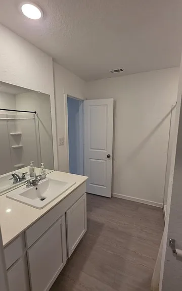 430 Sarah Way — Photo 5