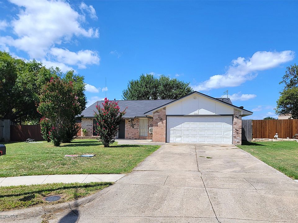 1st image of 1304 Lorraine Dr